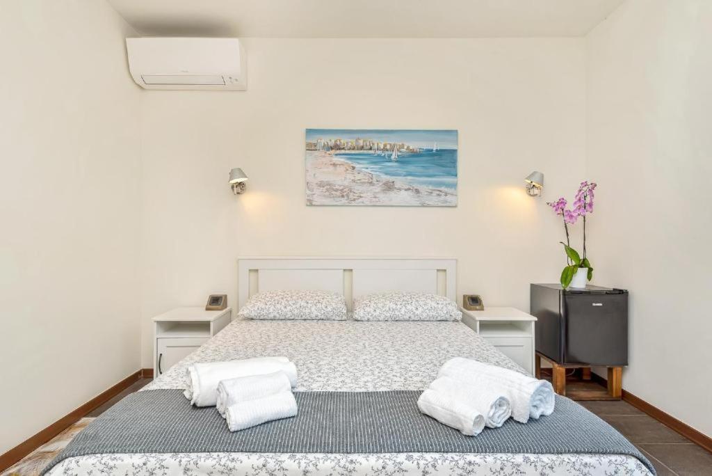 Hotel La Pietra Restaurant فوسدينوفو المظهر الخارجي الصورة